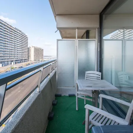 شقة Pretty With Balcony