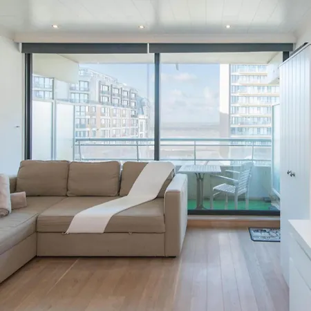 Pretty With Balcony *